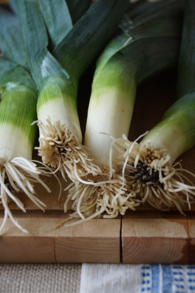 Braised Leeks with Mustard Vinaigrette strawberryplum