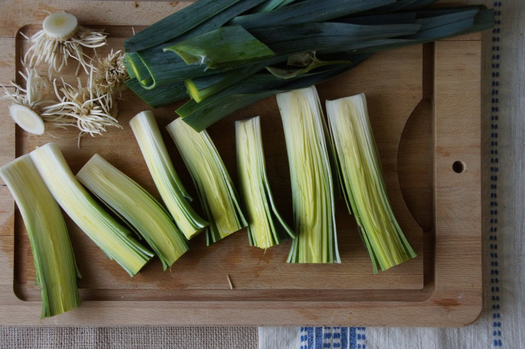Braised Leeks with Mustard Vinaigrette strawberryplum