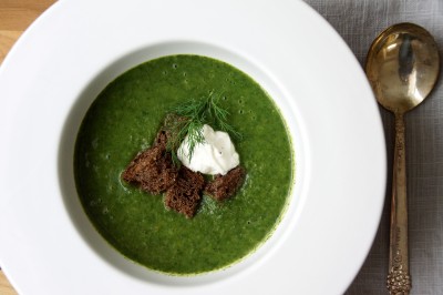 Spinach & Dill Soup with Pumpernickel Croutons