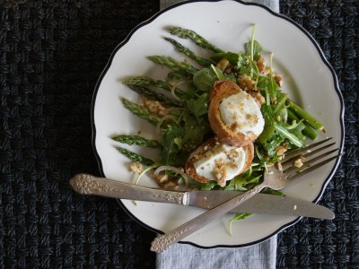 Chèvre Chaud Salad with Roasted Asparagus