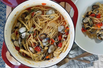 Linguini & Clams with Tomatoes, Fennel & Tarragon