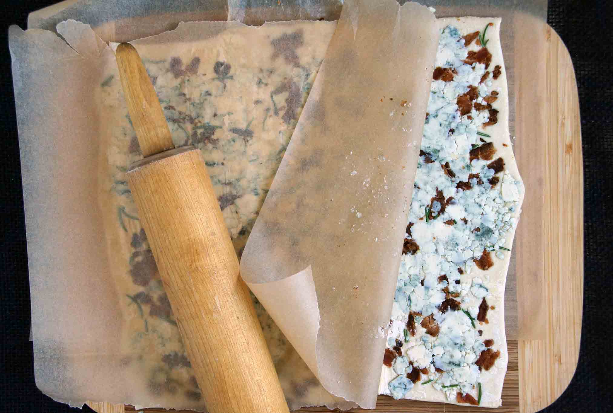 Bacon & Blue Cheese Straws strawberryplum