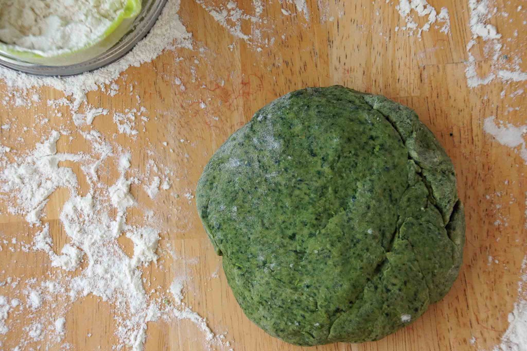 Kneaded Spinach Pasta Dough
