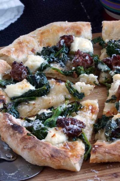 broccoli rape, sausage & ricotta pizza