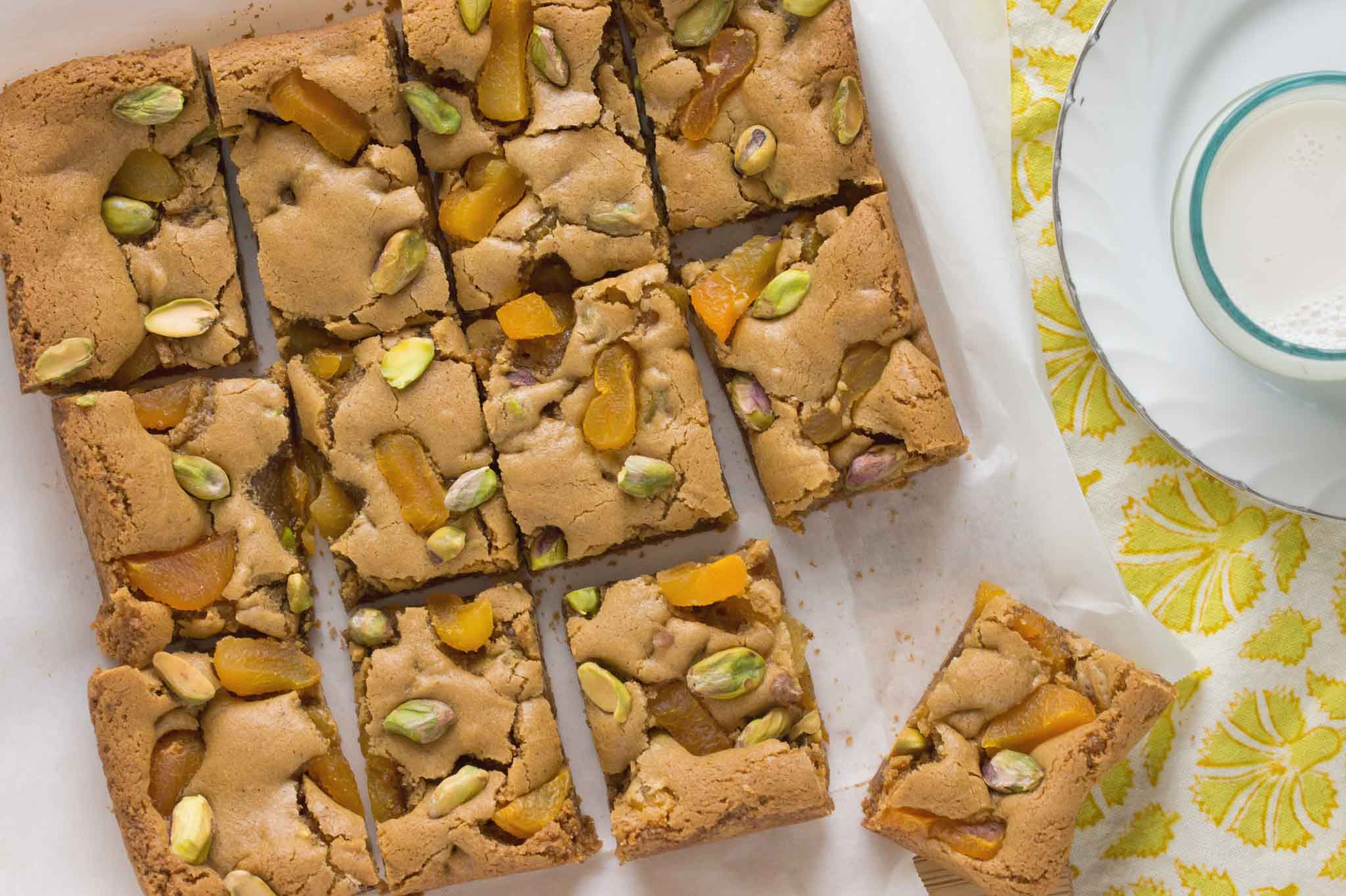 Apricot & Salted Pistachio Brown Butter Blondies strawberryplum