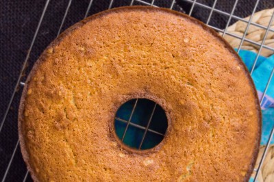 Cooling Olive Oil Cake